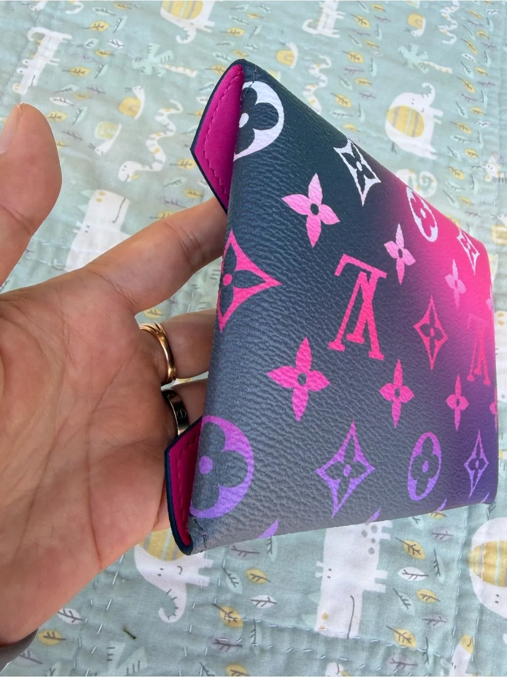 Louis Vuitton Medium Kirigami (PRICE FIRM)